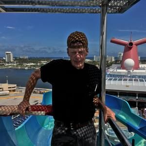 Meet your Posher, Don